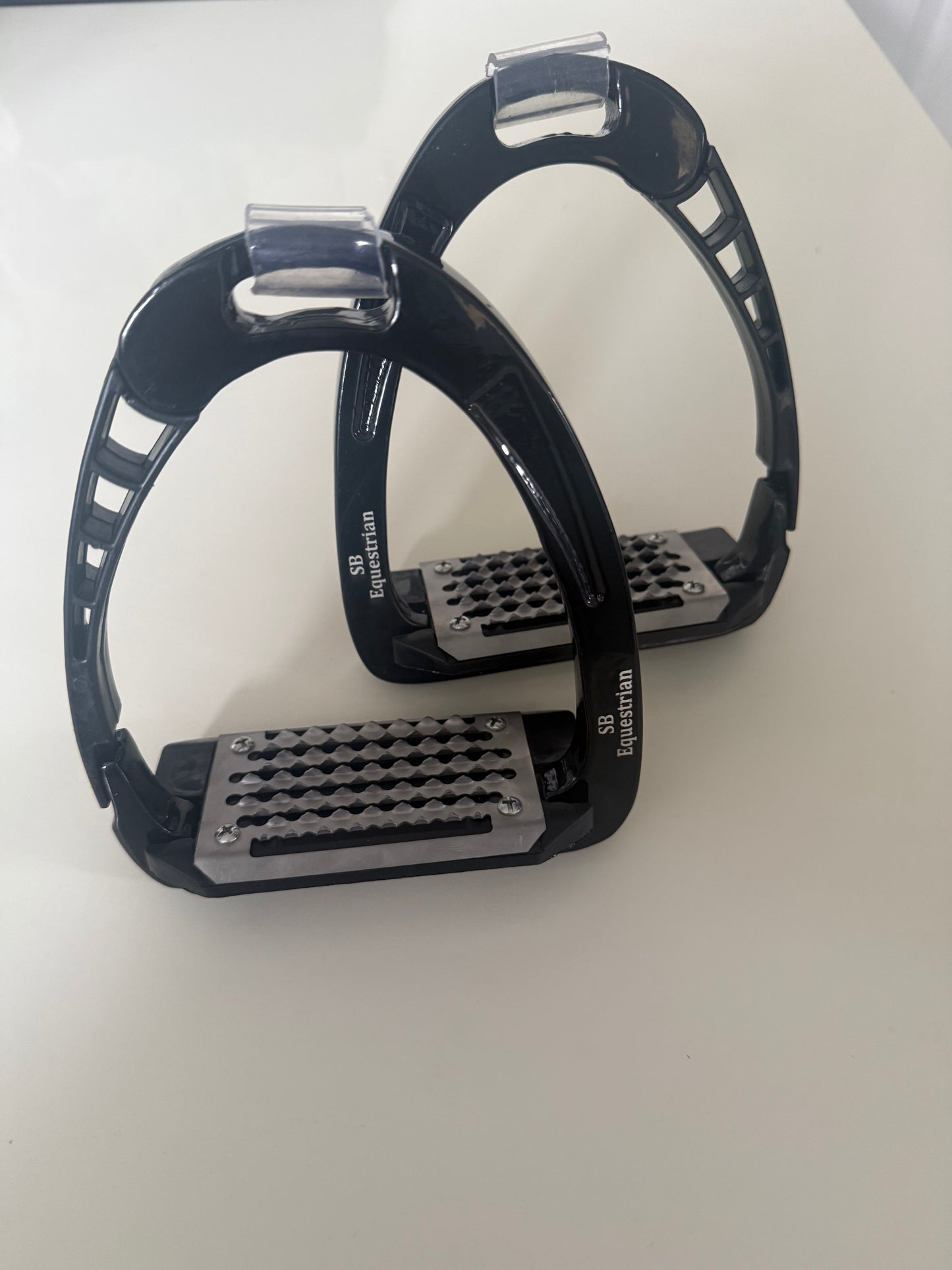 Safety stirrups ( dispatch by 28th nov )